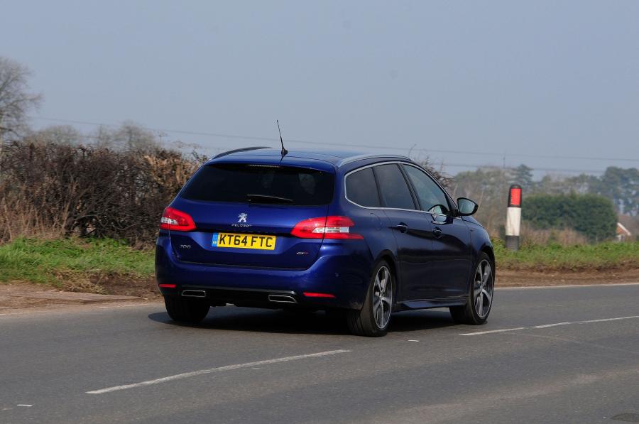  Peugeot 308 GT SW 2015 года  (UK) (фото 2 из 5)